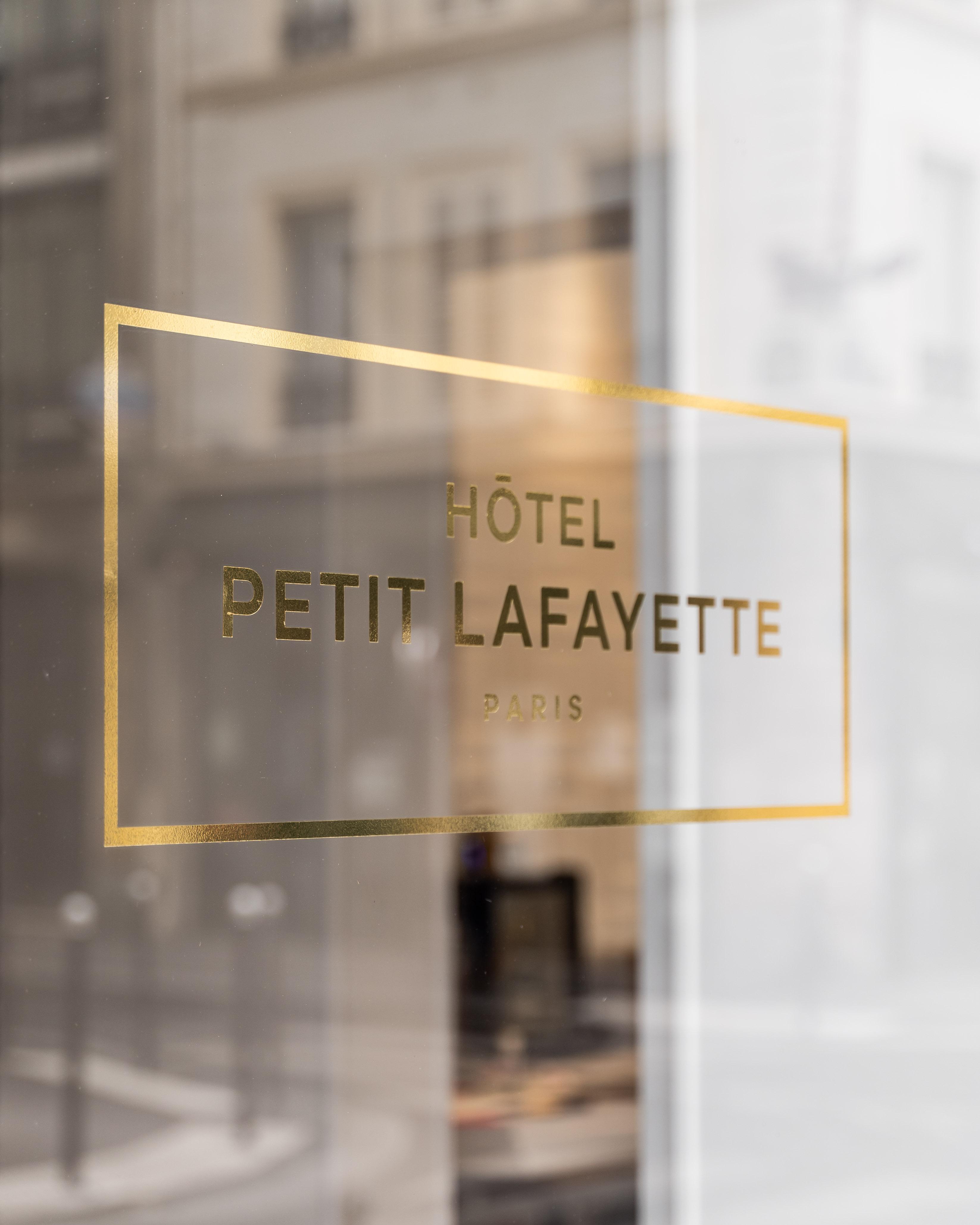 Hotel Petit Lafayette Paris Exteriör bild
